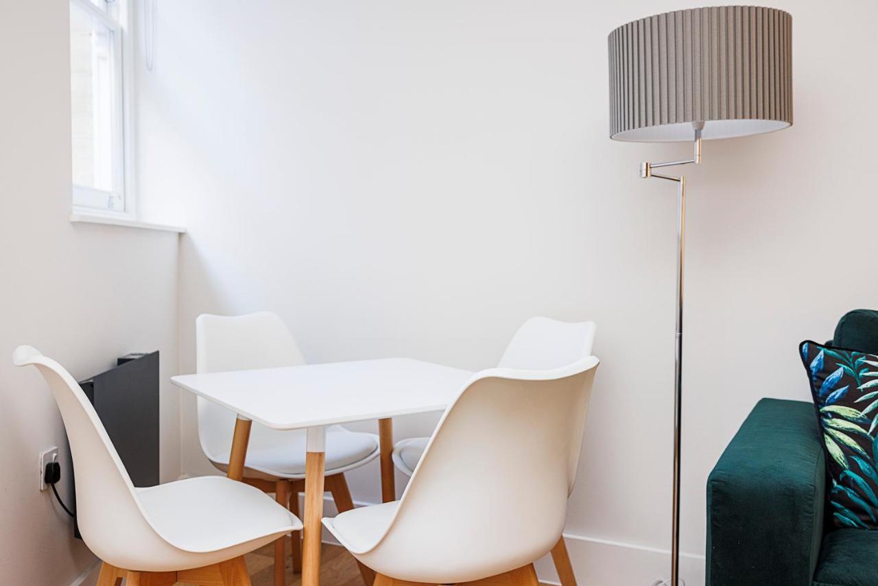 Luxury Spacious 2 Bed Apartment, London - Sk Экстерьер фото